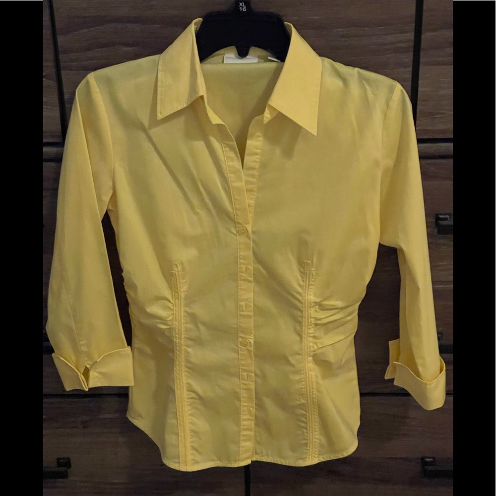 New York & Co beautiful yellow button down